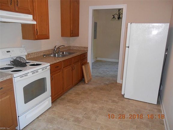 4th image of 634 73rd St