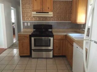 7 Lincoln Ave, Warwick, RI 02888