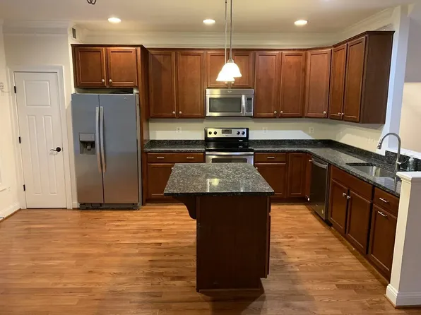1713 Belvedere Pl, Charlottesville, VA 22903