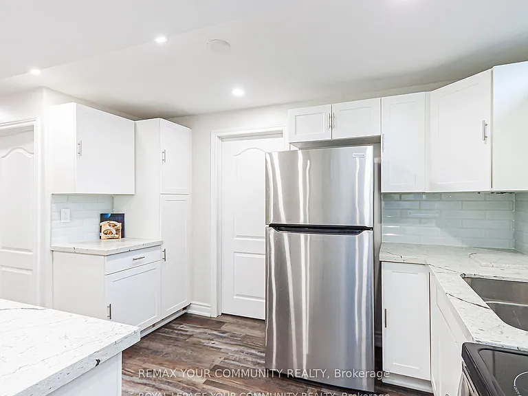 33 Durness Ave #BASEMENT — Photo 11