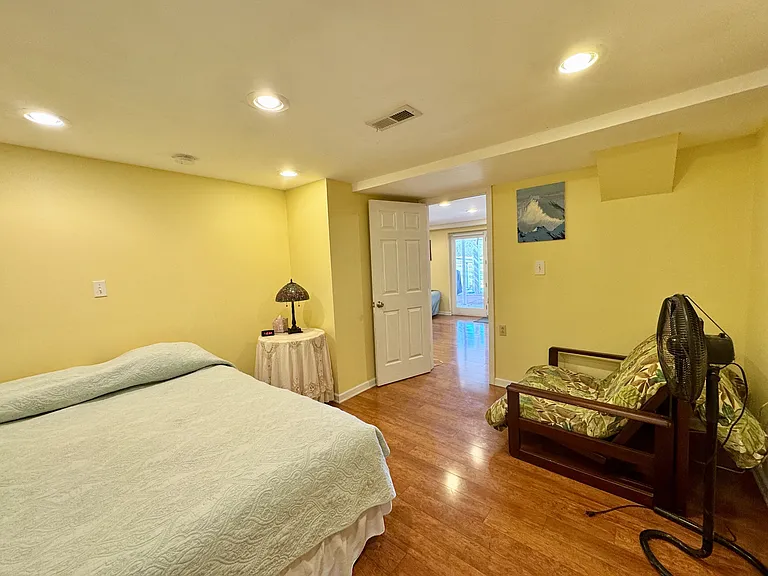 891 Leona Dr — Photo 27