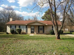 2615 Dry Creek Dr NW, Huntsville, AL 35810