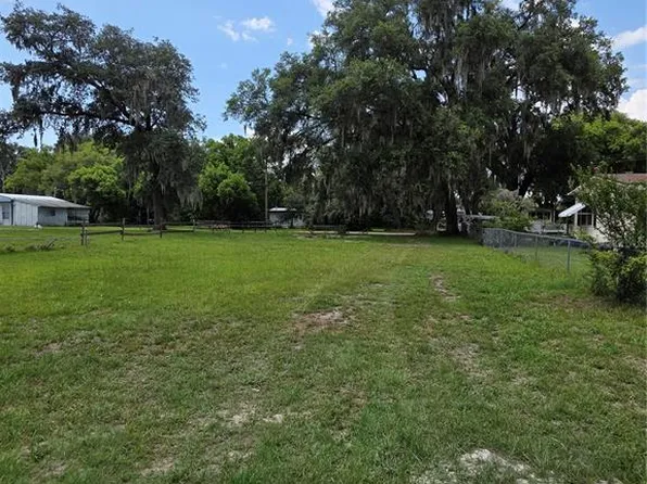 36749 Judee Dr, Zephyrhills, FL 33541