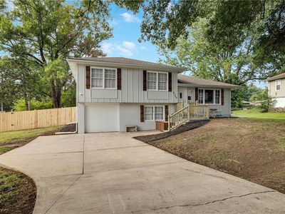 8109 E 91st Ter, Kansas City, MO, 64138