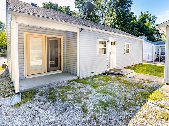 3rd image of 305 Harper Ave