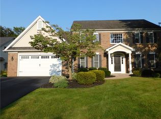 102 Stratford Ln, Rochester, NY 14612