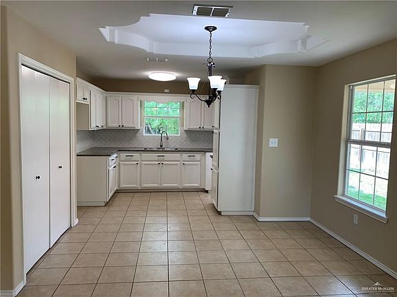 3rd image of 2205 Rebecca Dr