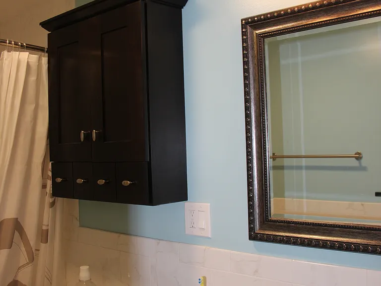 Bathroom on the first floor