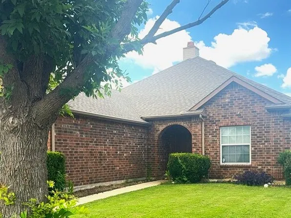 1920 Creek Crossing Dr, Justin, TX 76247