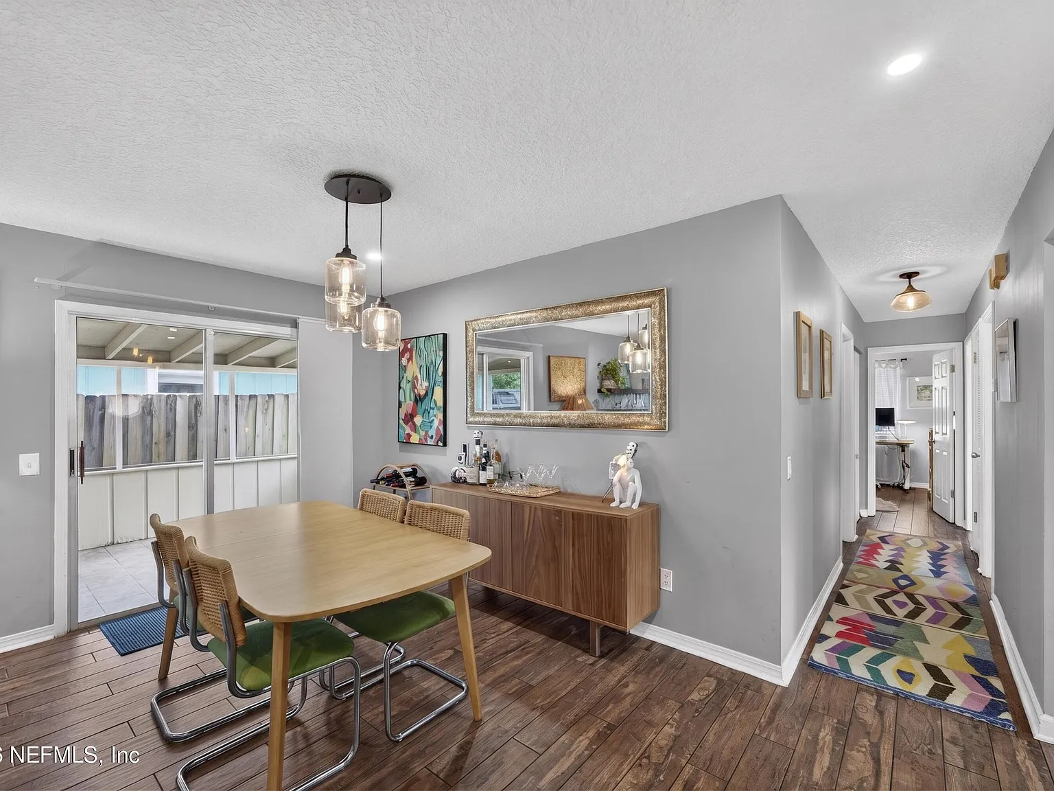 3 bed, 2.0 bath, 1266 sqft, $3,000 — Photo 4