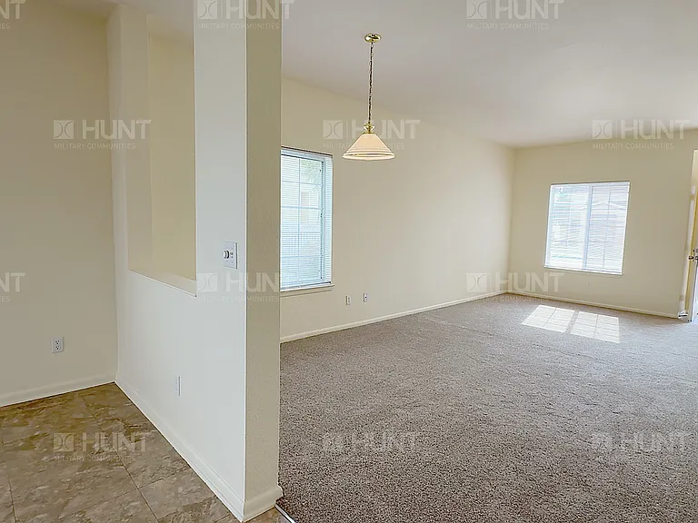 909B Mountain Laurel Cir SE — Photo 5