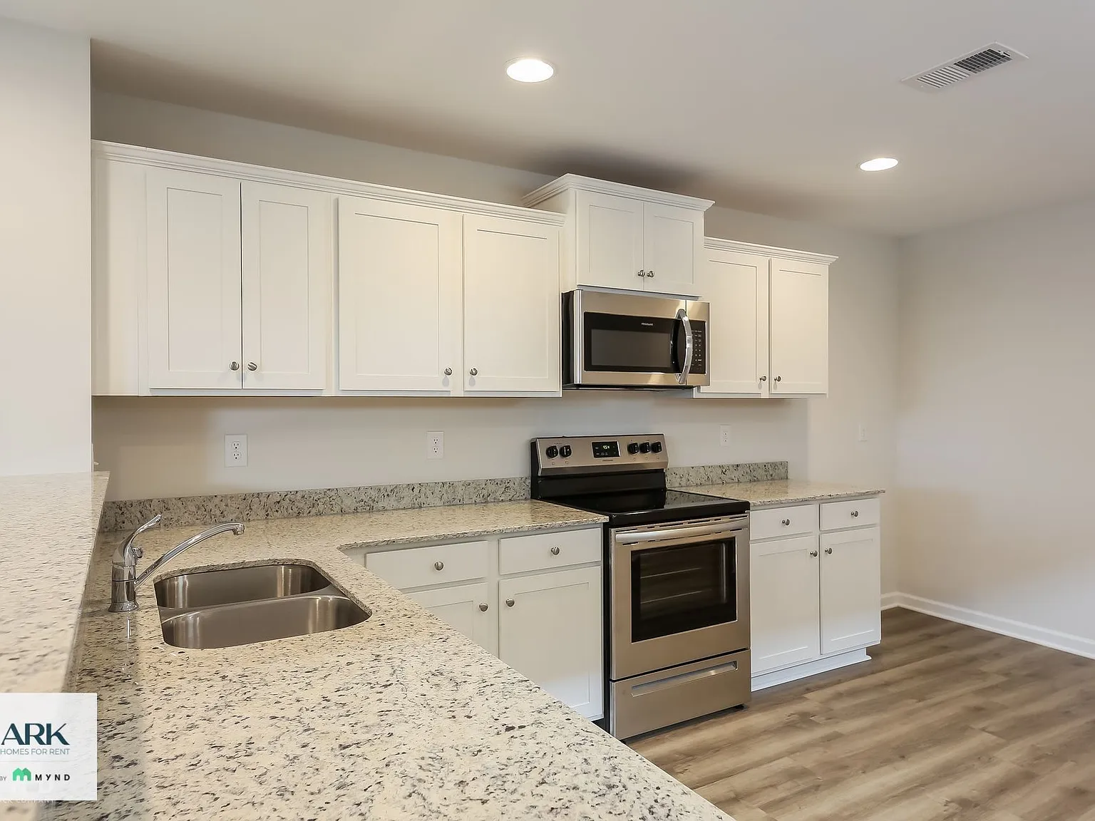 3 bed, 3.5 bath, 1710 sqft, $1,896 — Photo 4