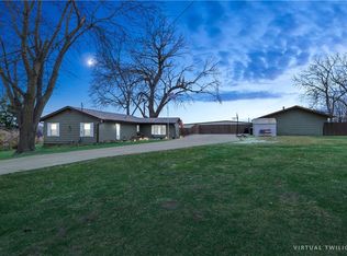 5500 NE 1st St, Des Moines, IA 50313