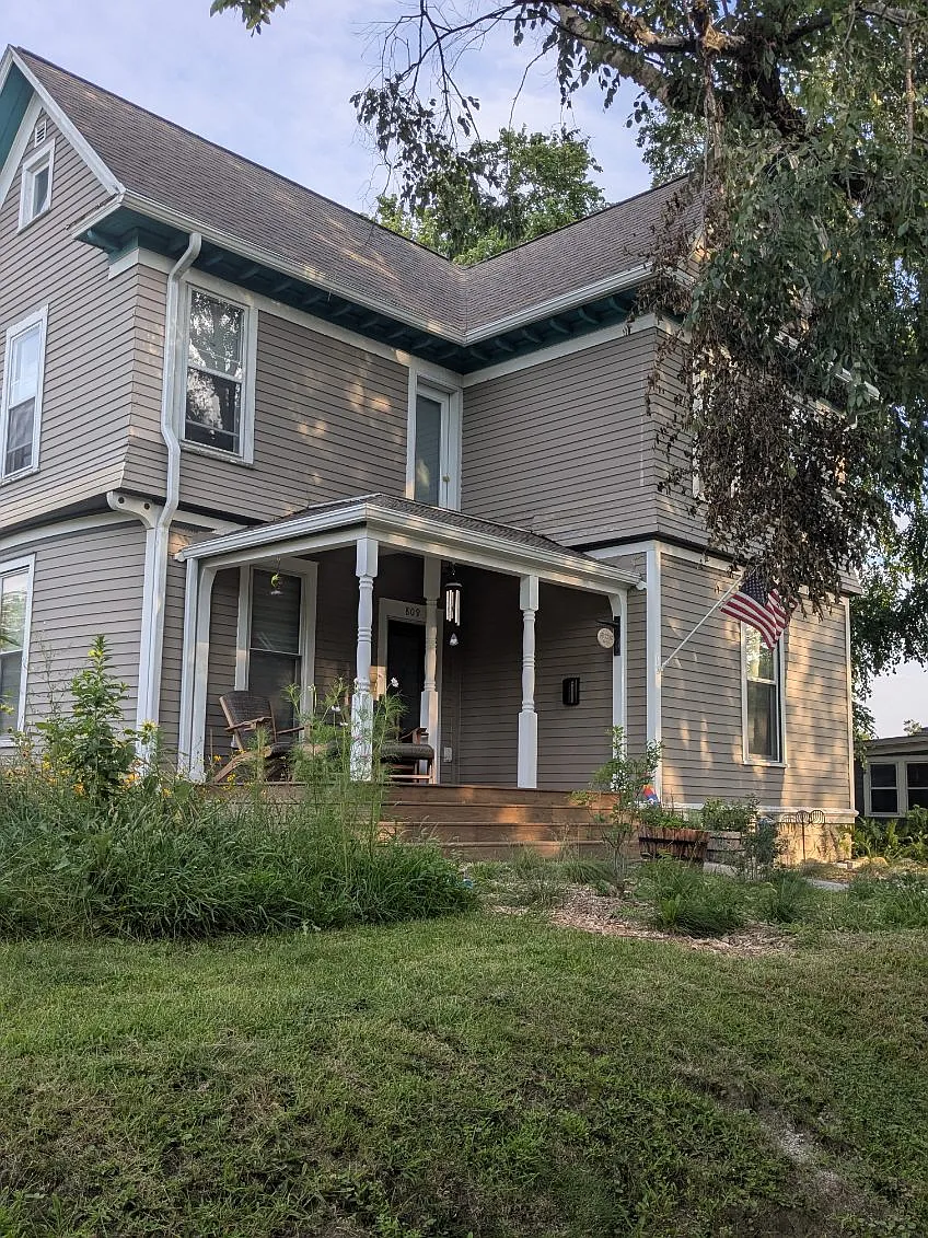 3 bed, 1735 sqft, $1,950 — Photo 2