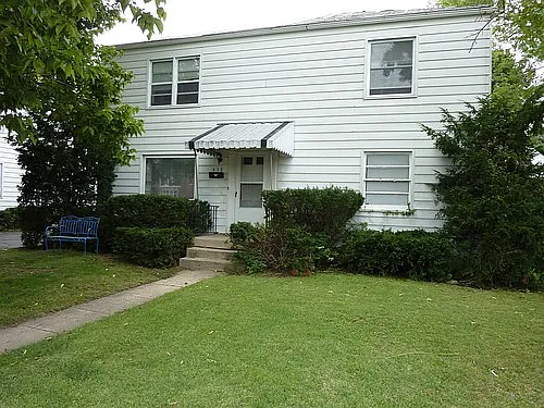 2 bed, 900 sqft, $1,000 — Photo 1