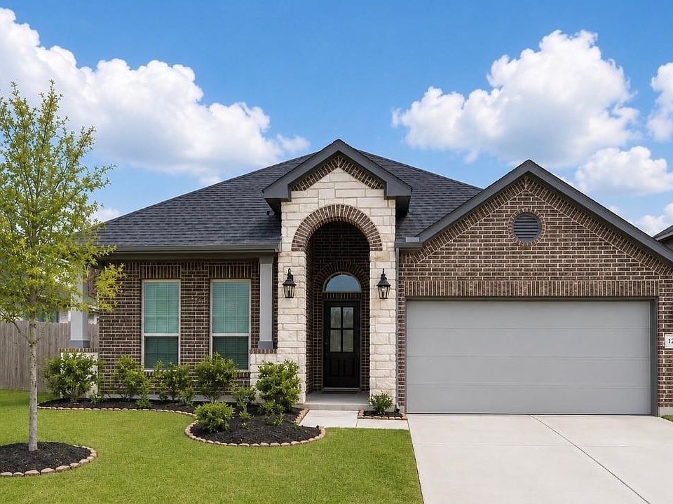 1st image of 12106 Champions Forest Dr