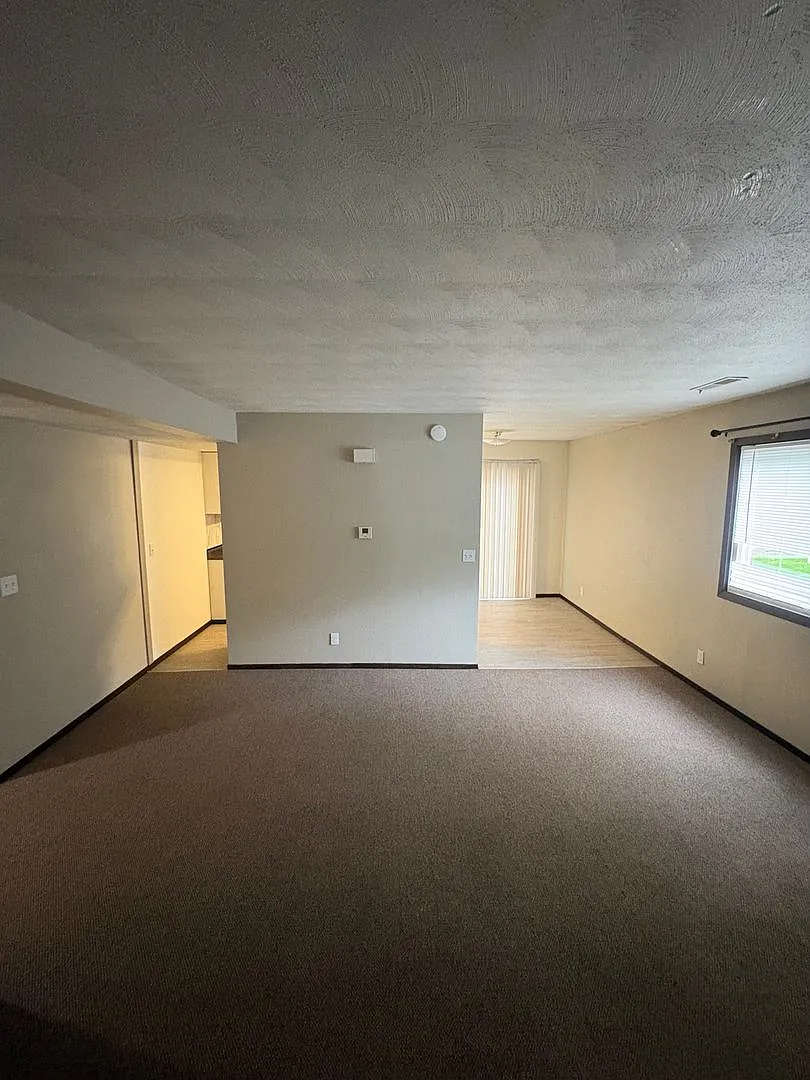 301 N Carole Ave — Photo 2