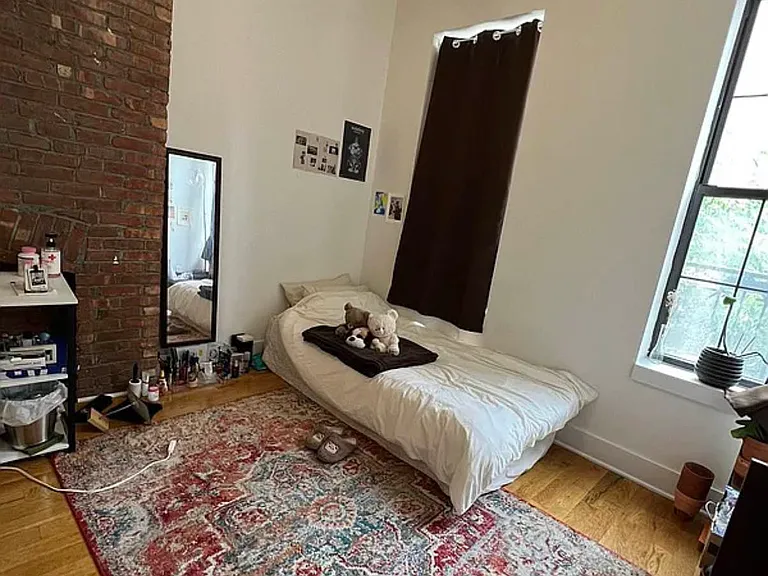 841 Kent Ave #2 — Photo 9