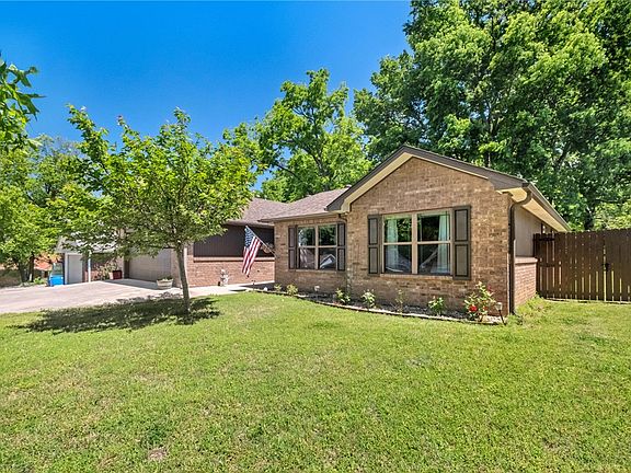 4th image of 903 Willow Ct