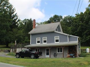 2242 Mount Hope Rd, Middletown, NY 10940