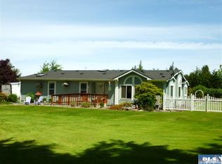 242 Foxtail Ln, Sequim, WA 98382
