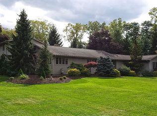 2727 McCain Rd, Jackson, MI 49203