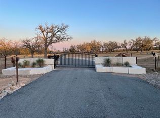 1812 Thousand Oaks Trl, Fredericksburg, TX 78624