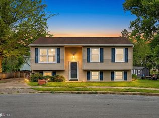 1589 Vesta Dr, Harrisburg, PA 17112