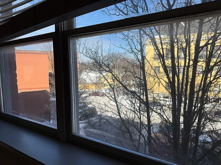 28 Ridge St #4 — Photo 9