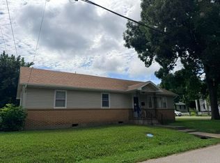 104 Mitchell St, Greenfield, MO 65661
