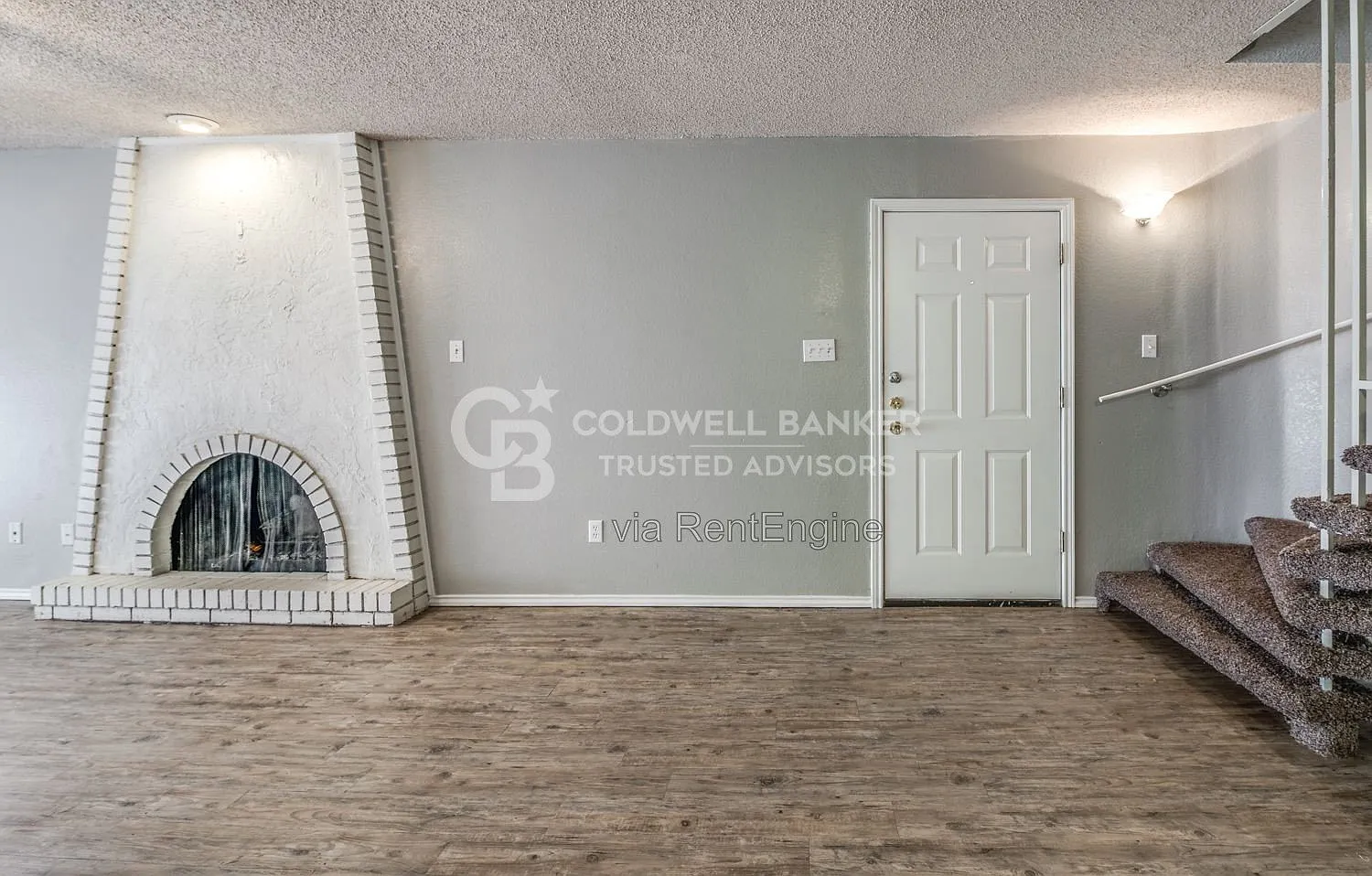 3 bed, 2.5 bath, 1400 sqft, $1,150 — Photo 2
