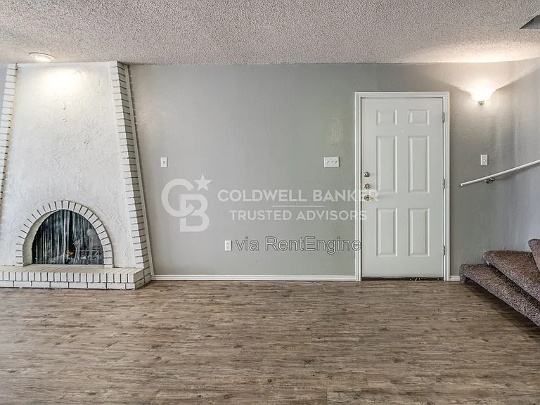 5332 Kenosha Ave — Photo 2