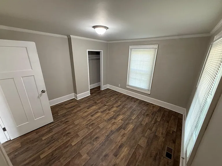421 Carolina Ave — Photo 19