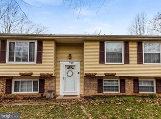 7128 Vantage Dr, Alexandria, VA 22306