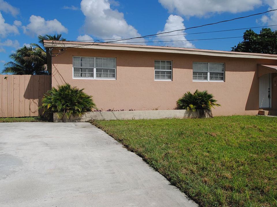1st image of 17545 NW 29th Ct