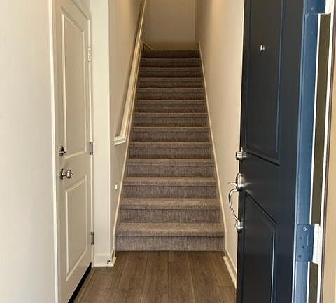 1st floor entry