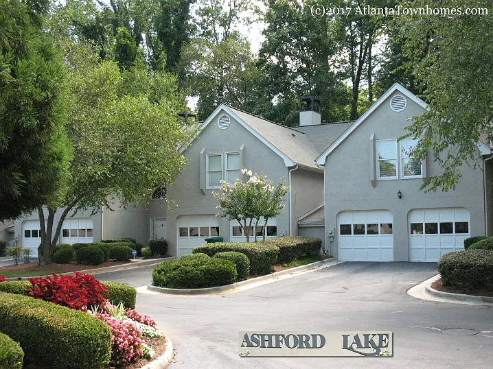 3924 Ashford Lake Ct NE — Photo 1