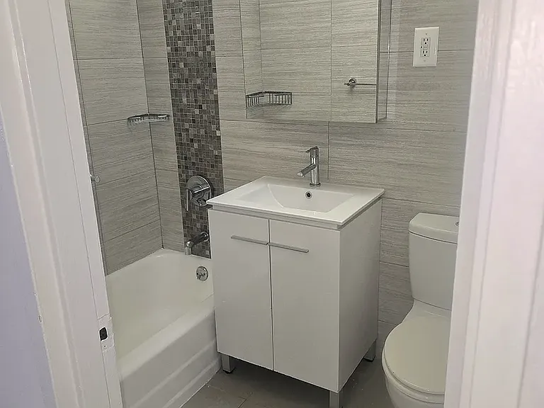 2940 Ocean Pkwy #14D — Photo 6