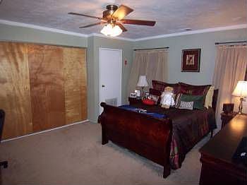 5th image of 162 Artist Lake Dr