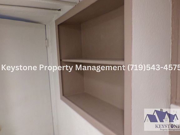 5th image of 823 Brown Ave #C