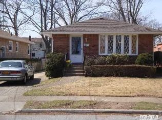 1696 Remson Ave, Merrick, NY 11566