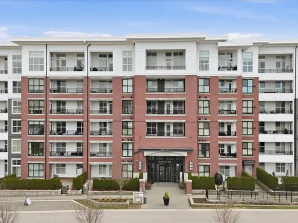 8150 207th St #C211, Langley, BC V2Y 4J3