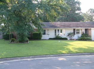 568 Old Colony Ln, Virginia Beach, VA 23452