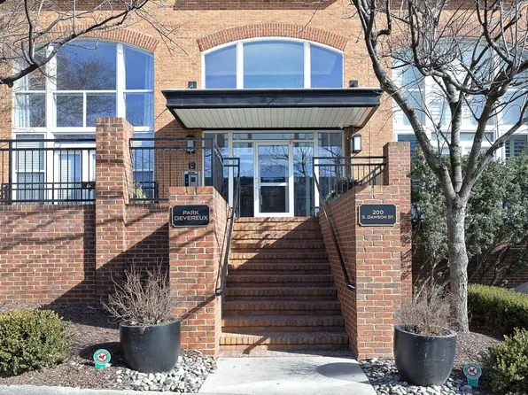 200 S Dawson St APT 209, Raleigh, NC 27601