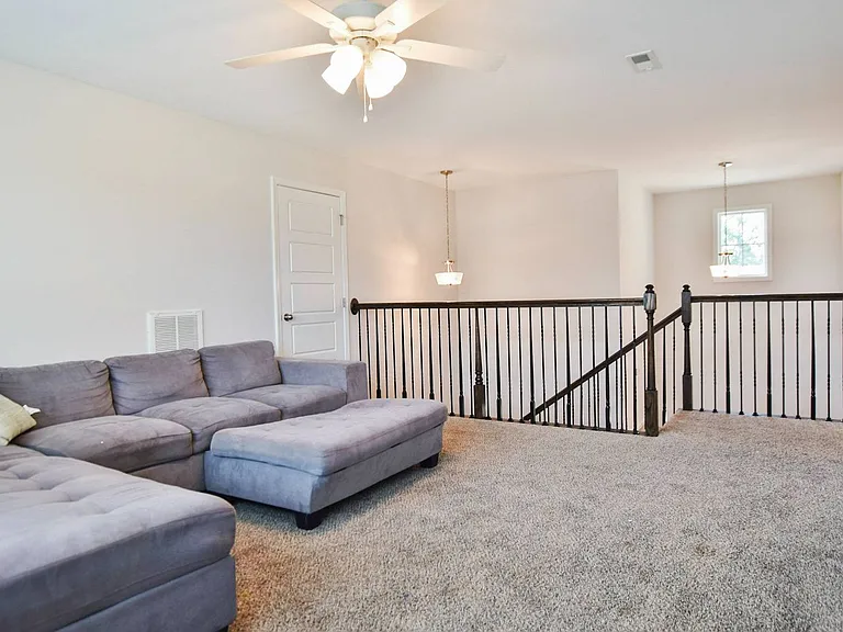 1462 Citadel Dr — Photo 14