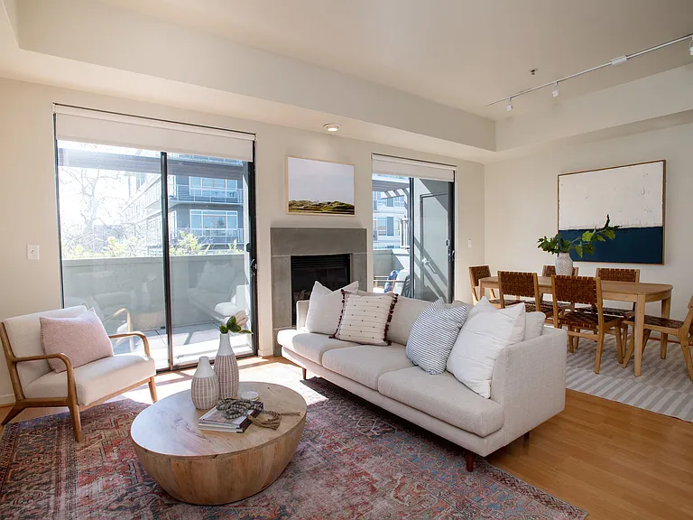 1801 L Street — Photo 12