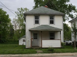 107 1/2 Columbus Rd, Mount Vernon, OH 43050