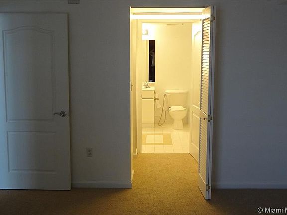 3rd image of 1200 Brickell Bay Dr #L3404