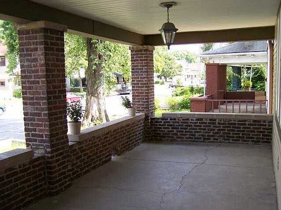 2nd image of 3550 N Capitol Ave