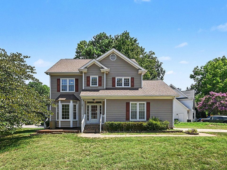1st image of 301 Cary Pines Dr